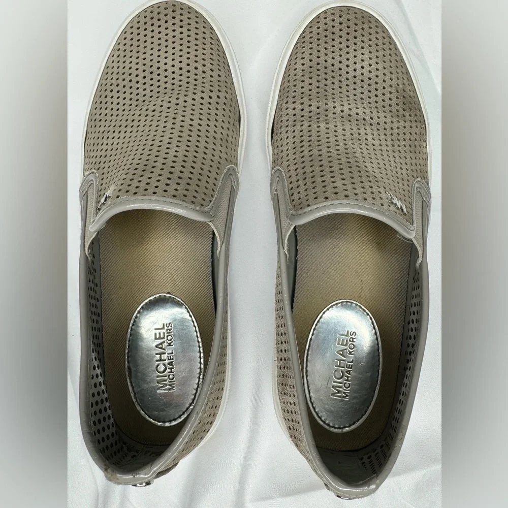 Michael Kors Women’s Gray Suede Slip On Sneakers Size 7M